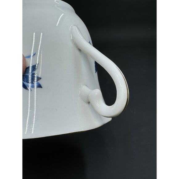 Elizabethan fine bone china, Taylor and Kent, England, Blue and white floral - Picture 13 of 14